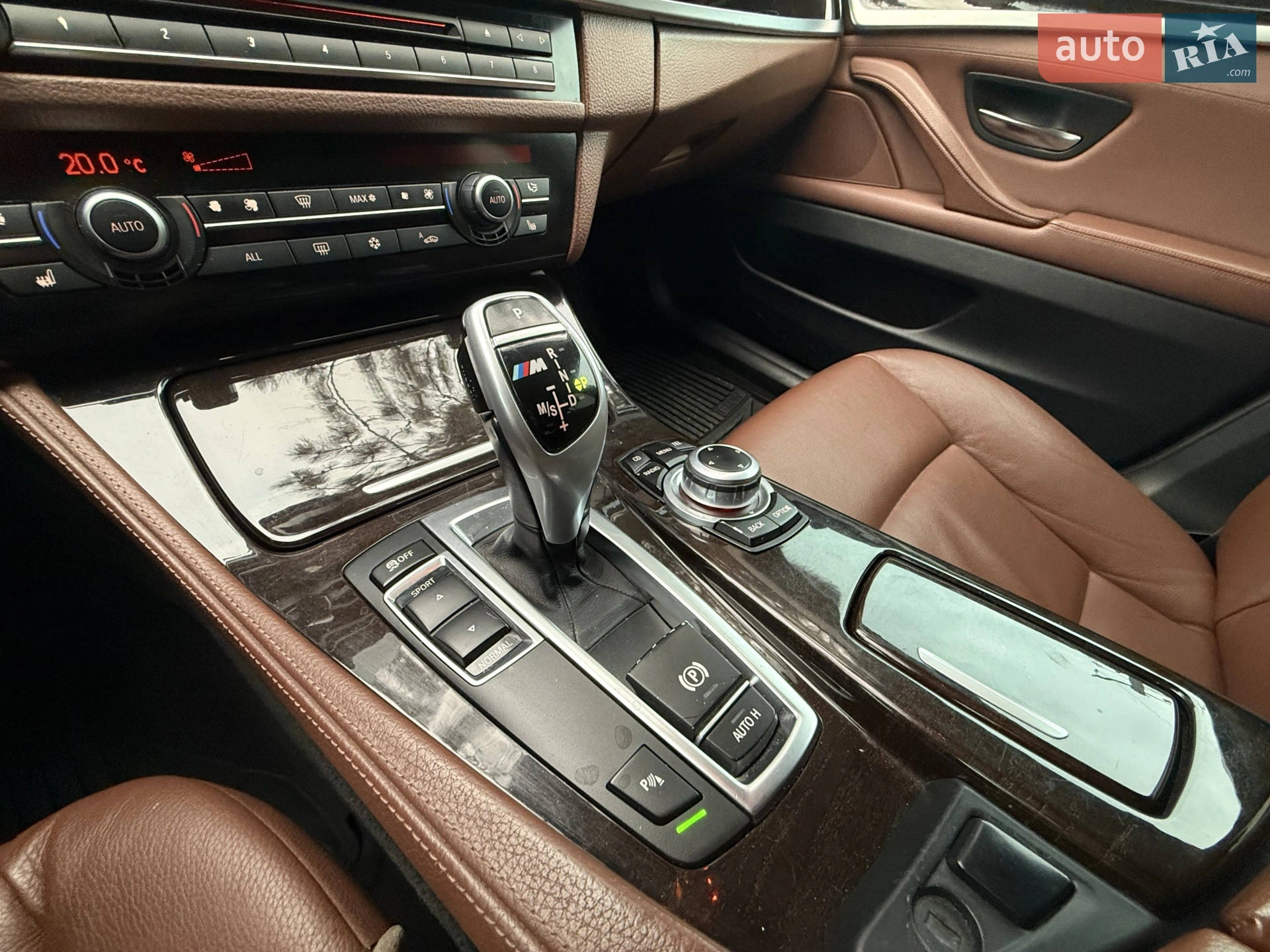 2010 BMW 5er - мініатюра 24