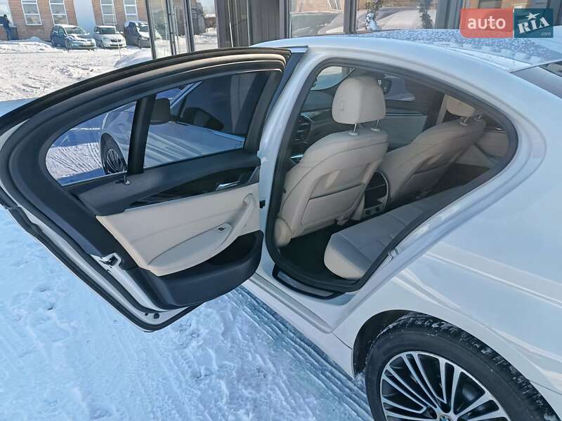 Седан BMW 5 Series 2017 в Луцке фото 18 Седан BMW 5 Series 2017 в Луцке