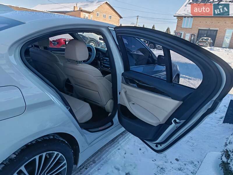 Седан BMW 5 Series 2017 в Луцке фото 20 Седан BMW 5 Series 2017 в Луцке