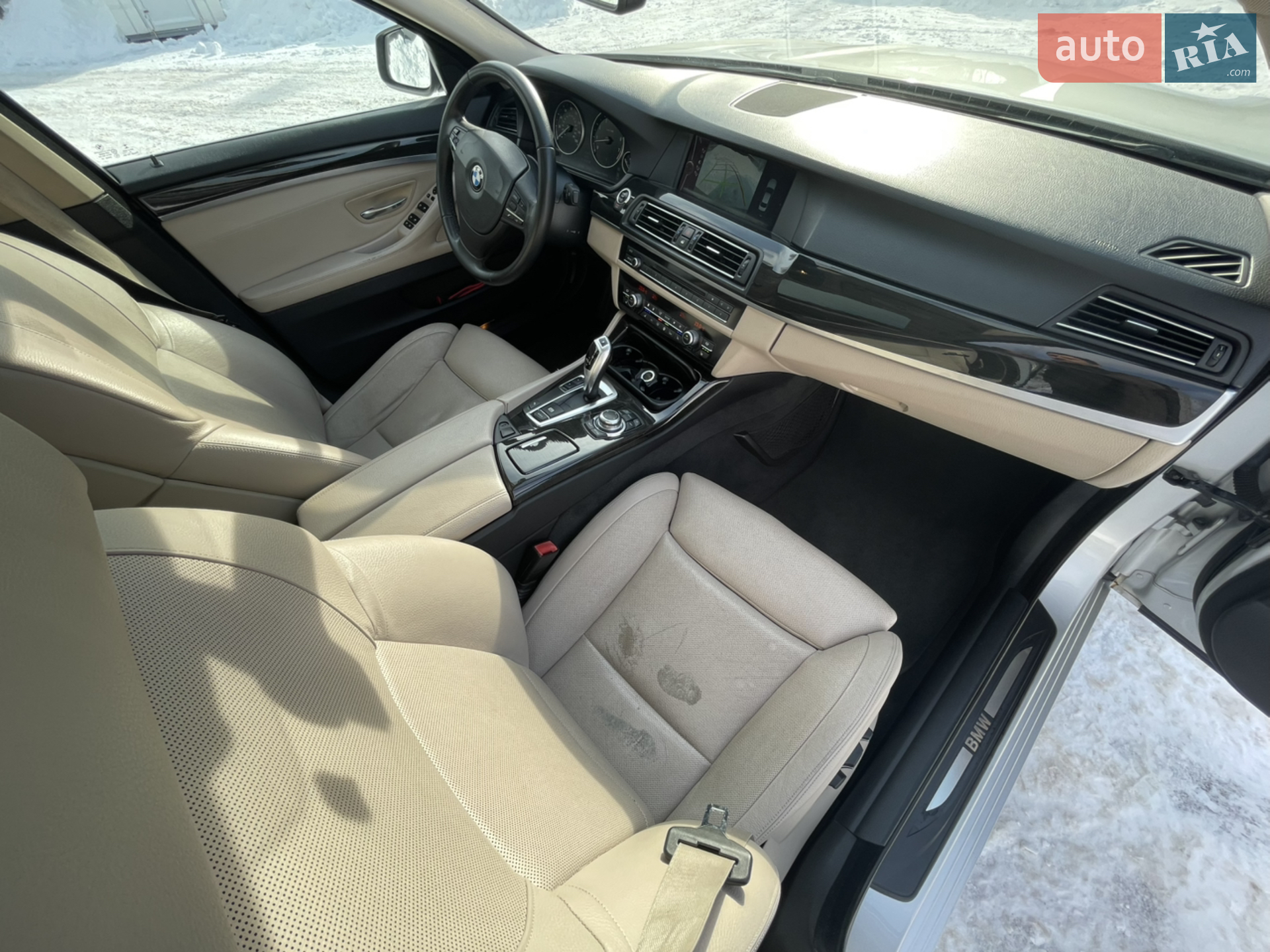 2011 BMW 5er - мініатюра 21