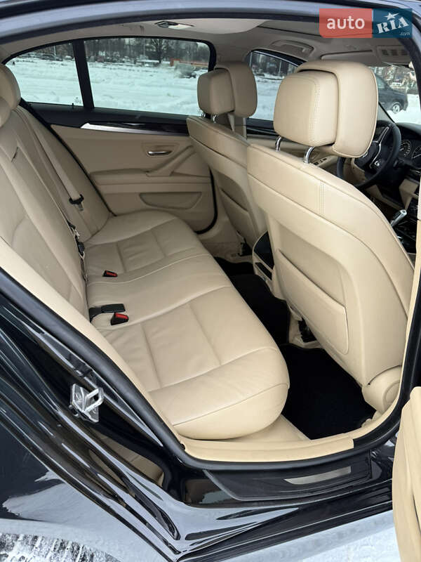 Седан BMW 5 Series 2012 в Житомире