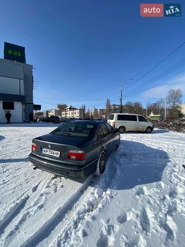 Седан BMW 5 Series 1998 в Вышгороде