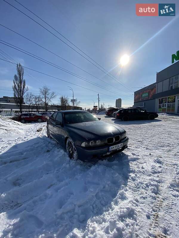 Седан BMW 5 Series 1998 в Вышгороде