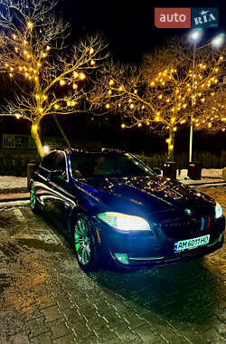 Седан BMW 5 Series 2012 в Чернівцях