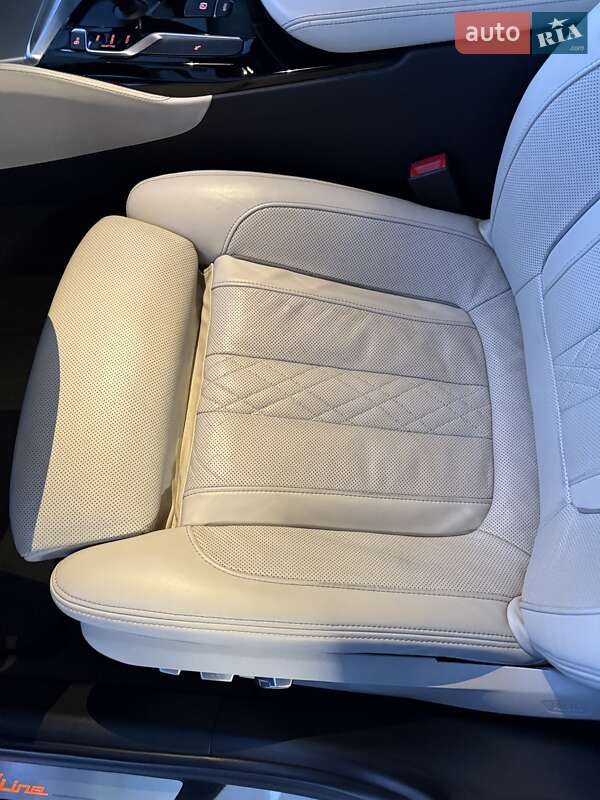 Седан BMW 5 Series 2017 в Львове