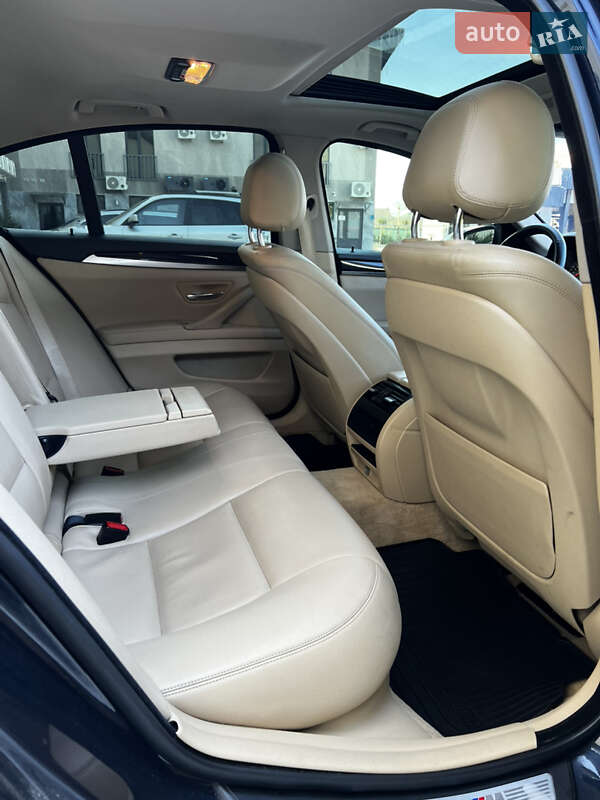 Седан BMW 5 Series 2015 в Виноградове