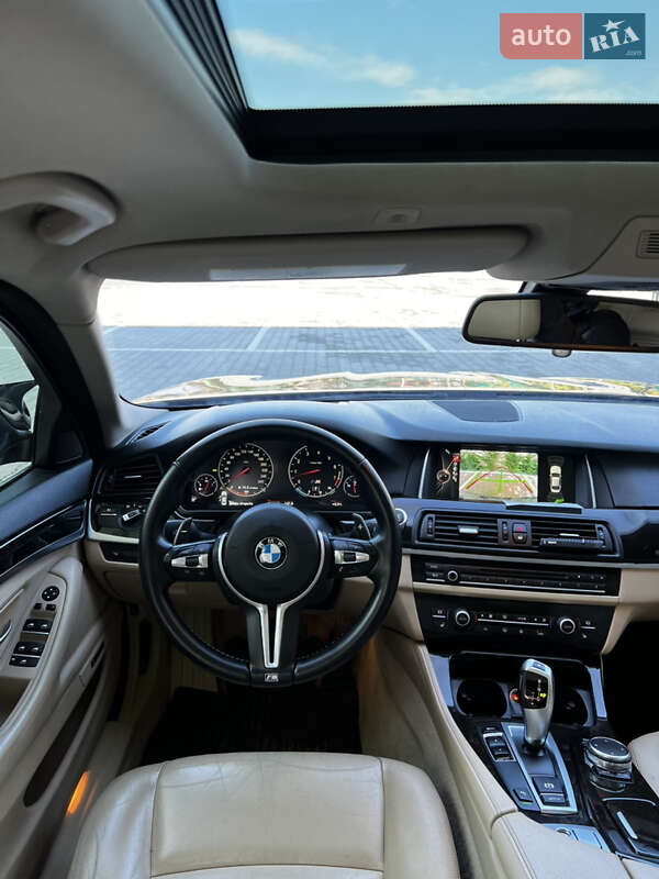 Седан BMW 5 Series 2015 в Виноградове