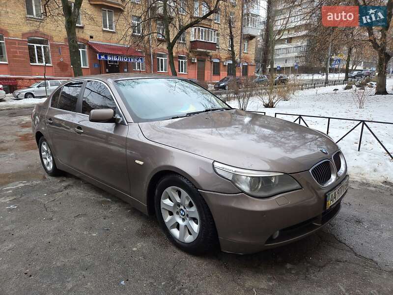 Седан BMW 5 Series 2005 в Киеве
