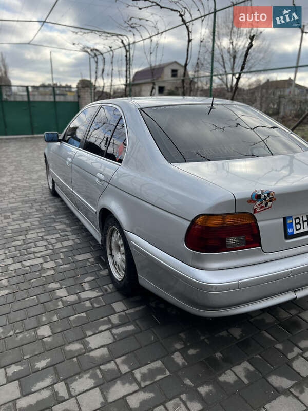 Седан BMW 5 Series 2002 в Миколаєві