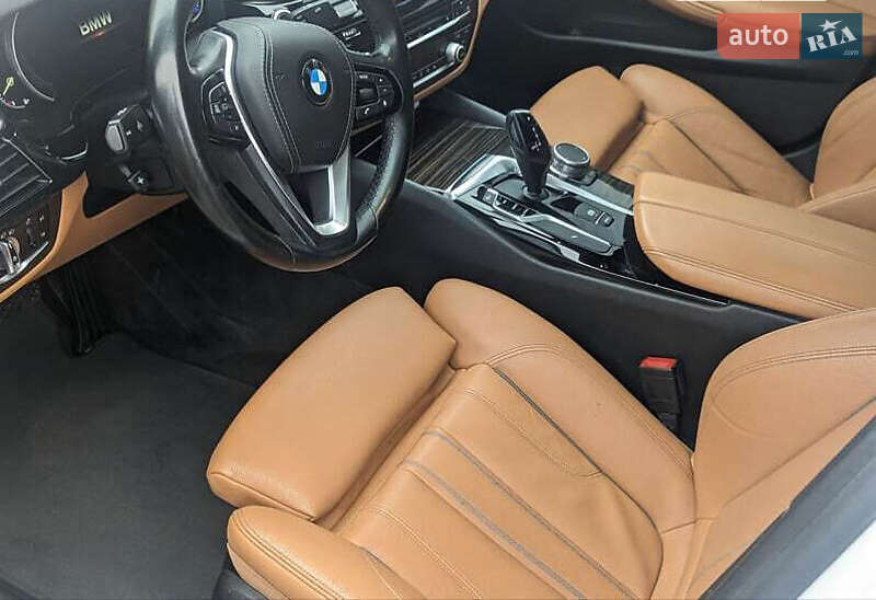 Седан BMW 5 Series 2018 в Киеве