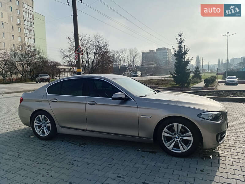 Седан BMW 5 Series 2016 в Каменец-Подольском