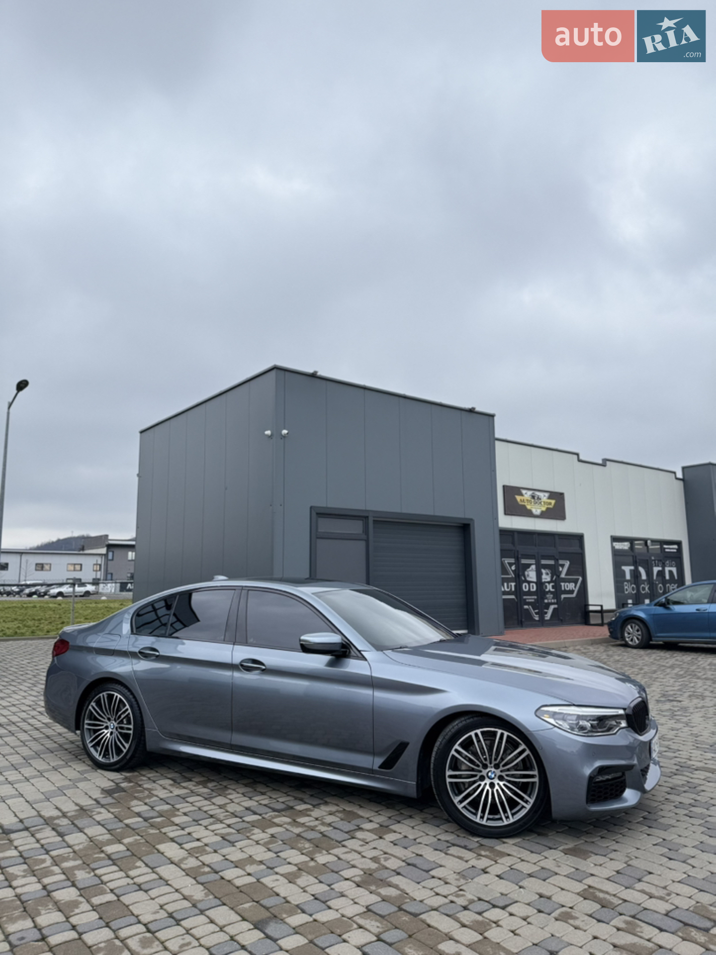 2017 BMW 5er - мініатюра 3