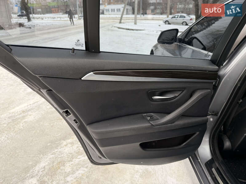 Седан BMW 5 Series 2012 в Харькове