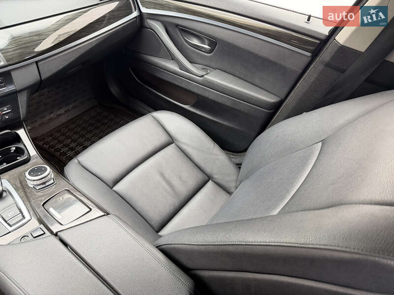 Седан BMW 5 Series 2012 в Харькове