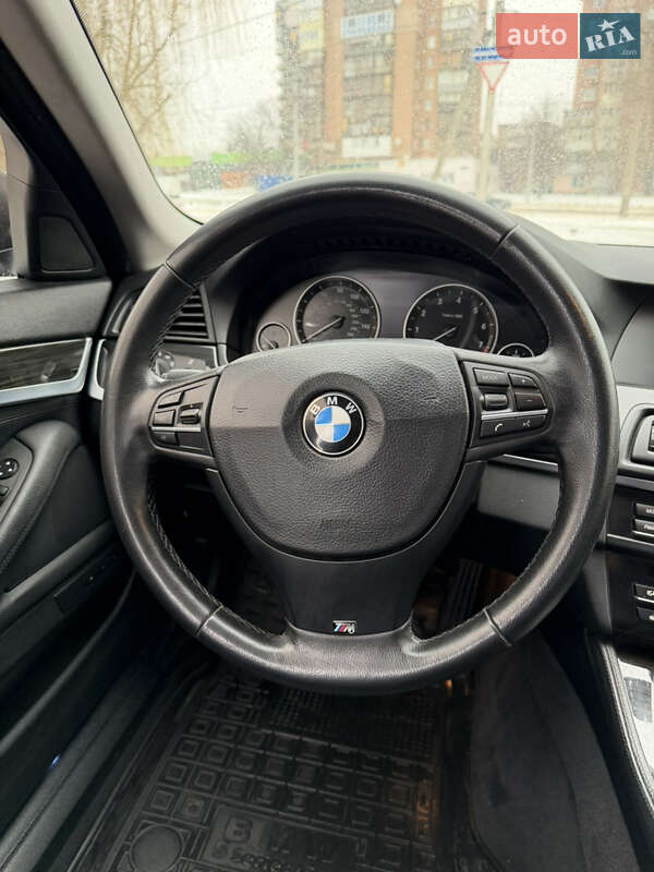 Седан BMW 5 Series 2012 в Харькове