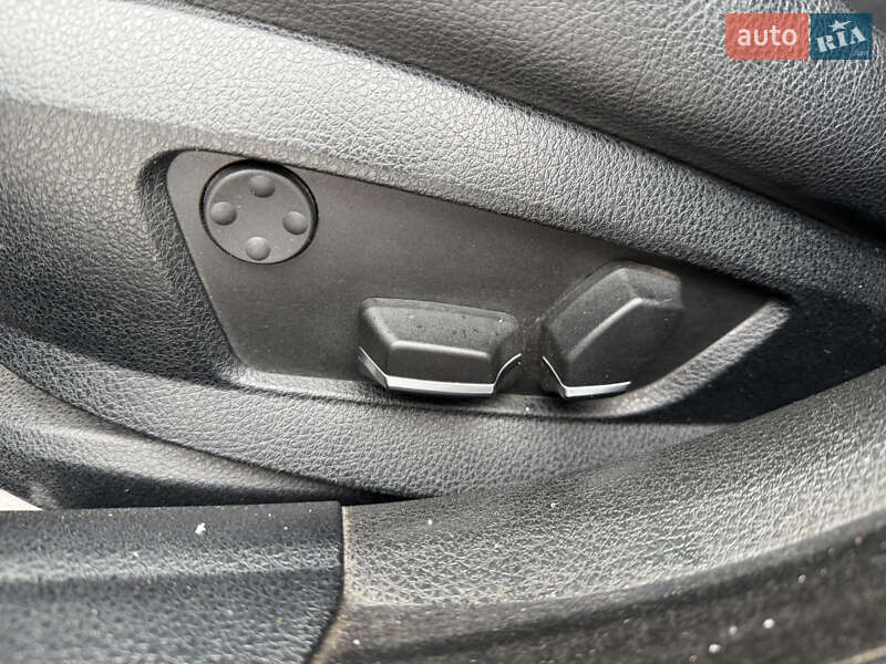 Седан BMW 5 Series 2012 в Харькове