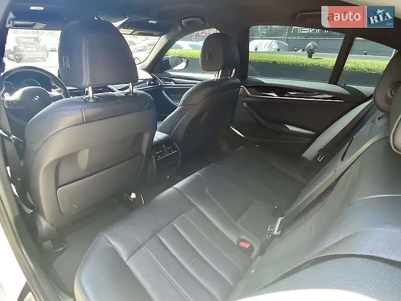 Седан BMW 5 Series 2016 в Киеве фото 8 Седан BMW 5 Series 2016 в Киеве