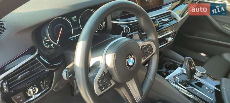 Седан BMW 5 Series 2016 в Киеве фото 44 Седан BMW 5 Series 2016 в Киеве