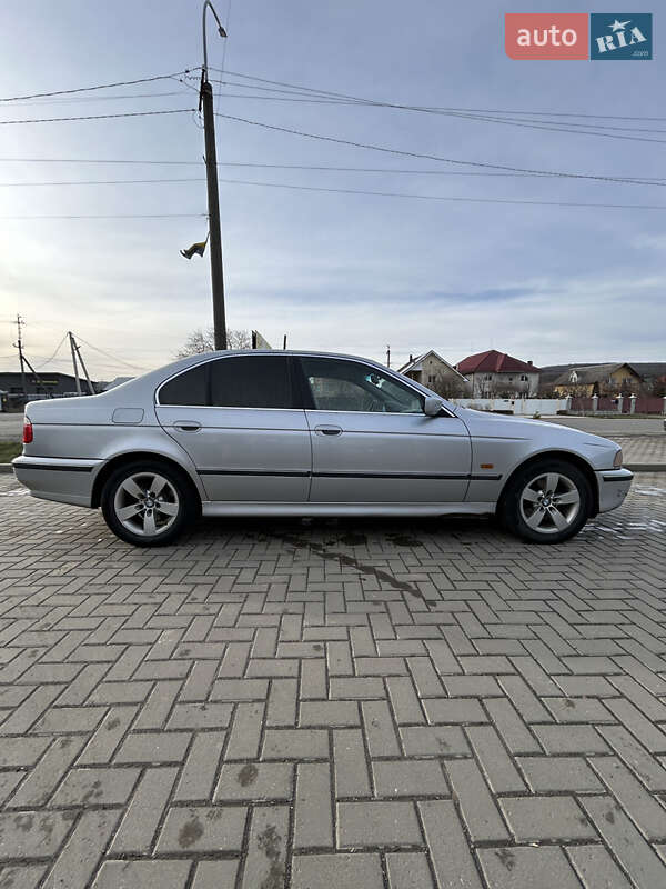 Седан BMW 5 Series 1997 в Ужгороде