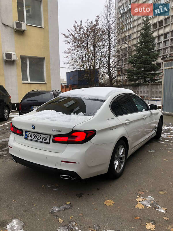 Седан BMW 5 Series 2022 в Киеве