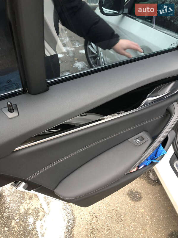 Седан BMW 5 Series 2022 в Киеве