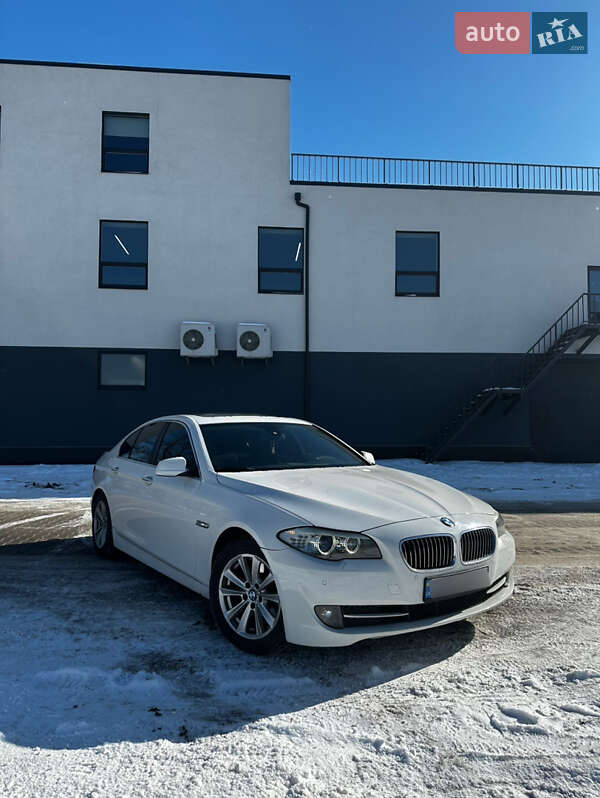 Седан BMW 5 Series 2013 в Хмельницком