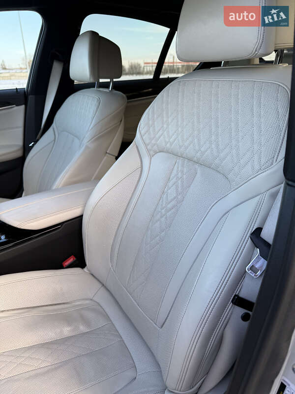 Седан BMW 5 Series 2018 в Львове