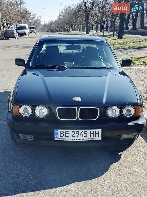 Седан BMW 5 Series 1995 в Николаеве