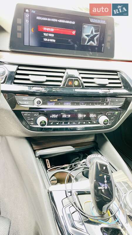 Седан BMW 5 Series 2017 в Бурштыне