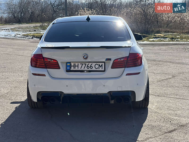 Седан BMW 5 Series 2015 в Миколаєві