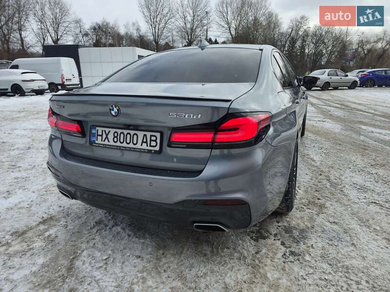 Седан BMW 5 Series 2017 в Хмельницком