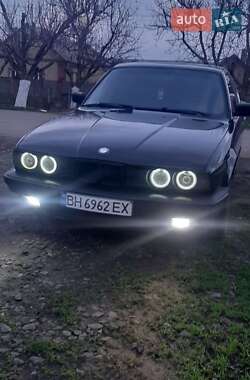 Седан BMW 5 Series 1990 в Іванівці
