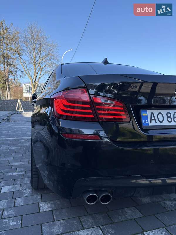 Седан BMW 5 Series 2014 в Ужгороде