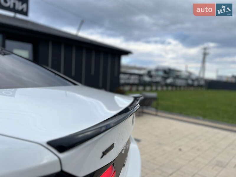 Седан BMW 5 Series 2017 в Львове фото 22 Седан BMW 5 Series 2017 в Львове