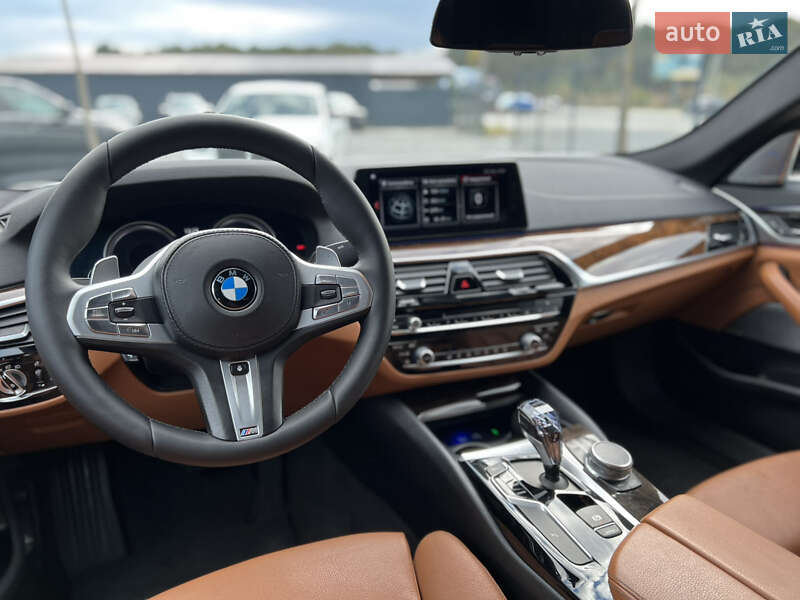 Седан BMW 5 Series 2017 в Львове фото 31 Седан BMW 5 Series 2017 в Львове