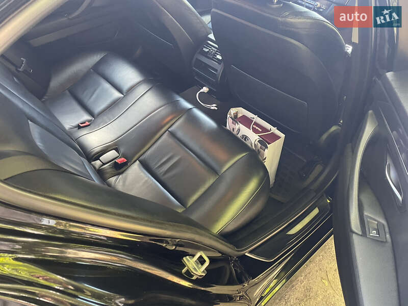 Седан BMW 5 Series 2014 в Львове