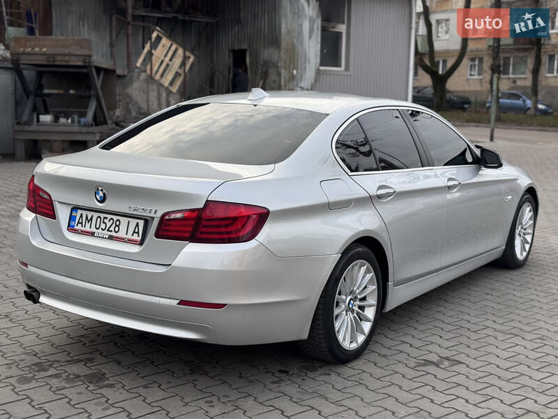 Седан BMW 5 Series 2011 в Радомышле