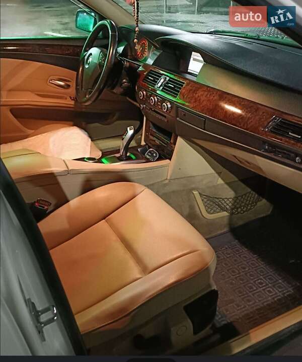 Седан BMW 5 Series 2007 в Коростене
