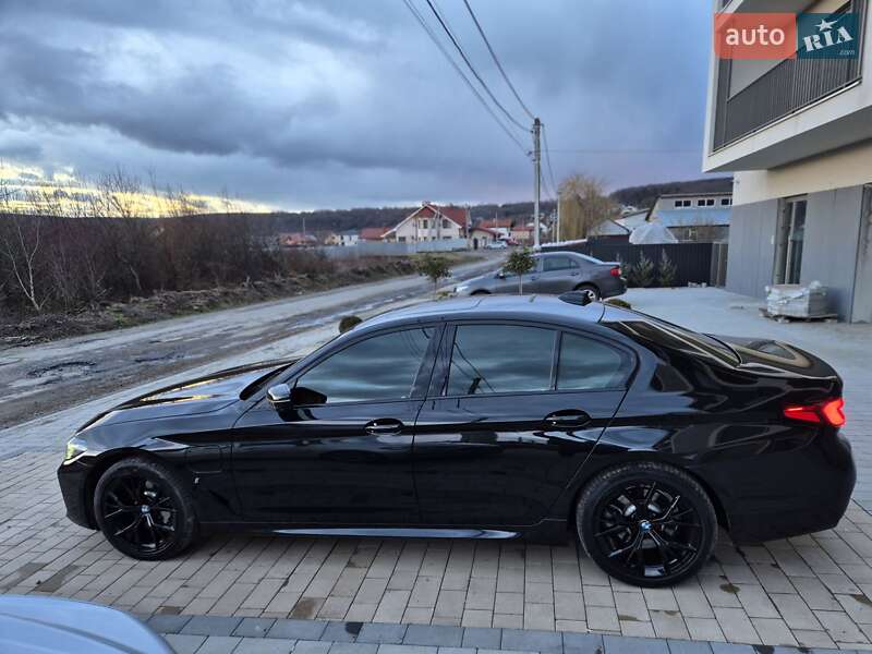 Седан BMW 5 Series 2020 в Ужгороде