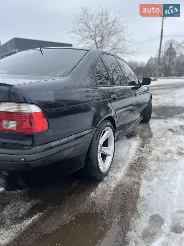 Седан BMW 5 Series 2003 в Попельне