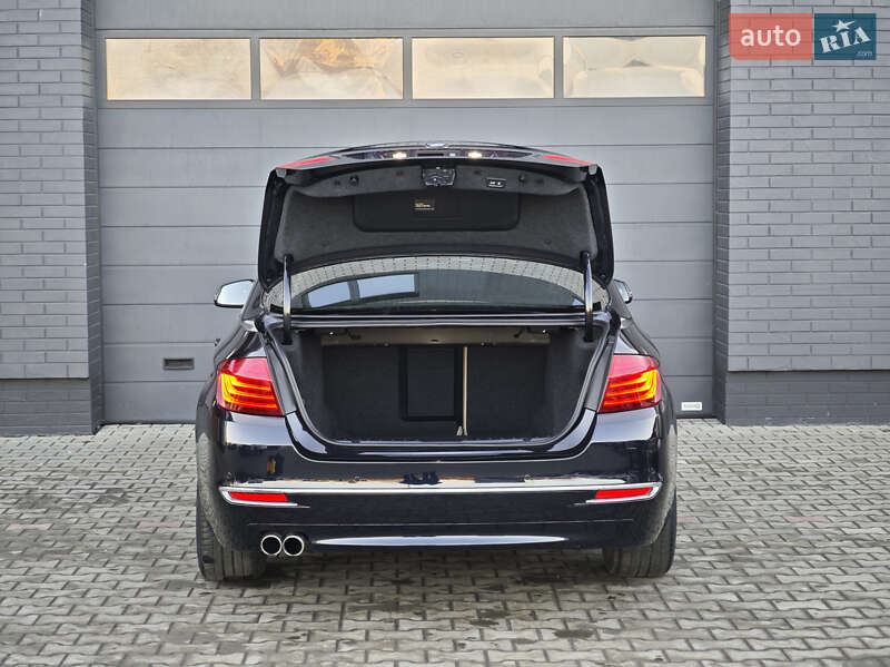 Седан BMW 5 Series 2016 в Луцке