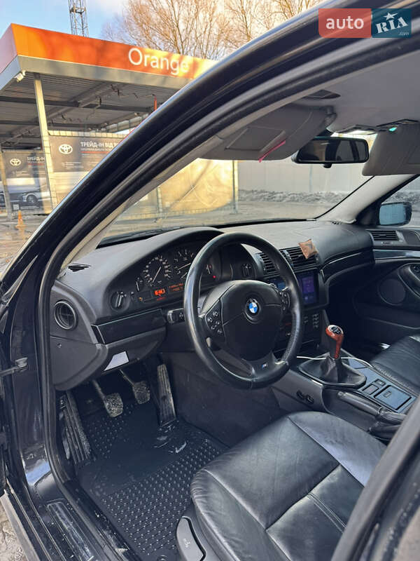 Седан BMW 5 Series 2000 в Львове