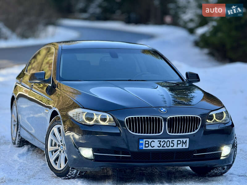 Седан BMW 5 Series 2012 в Межгорье фото Седан BMW 5 Series 2012 в Межгорье