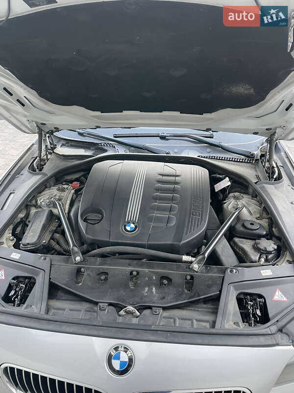 Седан BMW 5 Series 2010 в Луцке