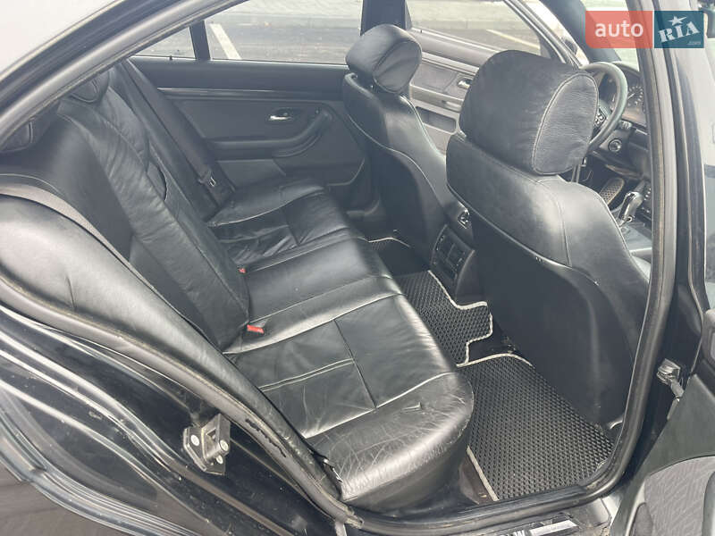 Седан BMW 5 Series 2001 в Ровно