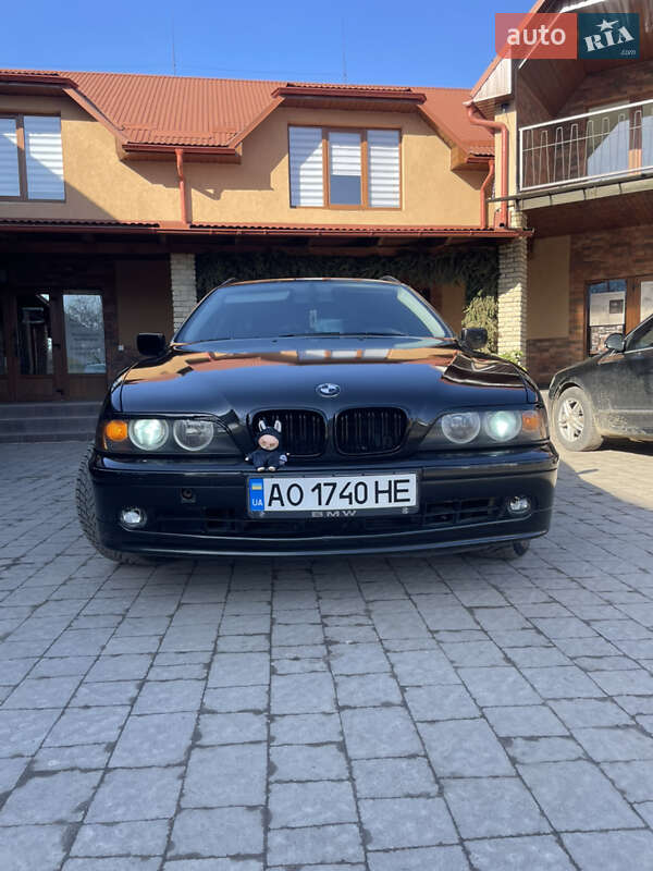 BMW 5 Series 2001