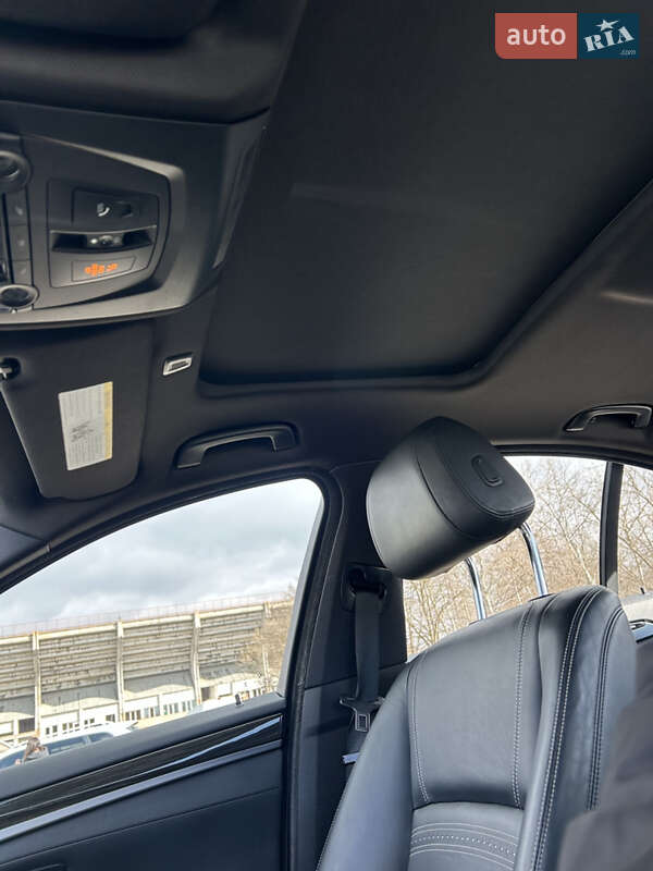 Седан BMW 5 Series 2015 в Ивано-Франковске