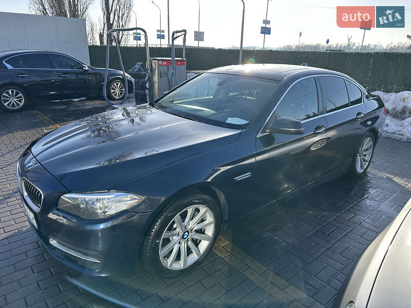 Седан BMW 5 Series 2014 в Киеве фото 20 Седан BMW 5 Series 2014 в Киеве