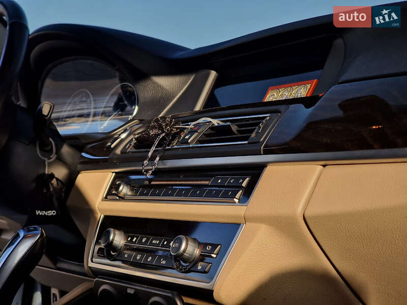 Седан BMW 5 Series 2011 в Хмельницком