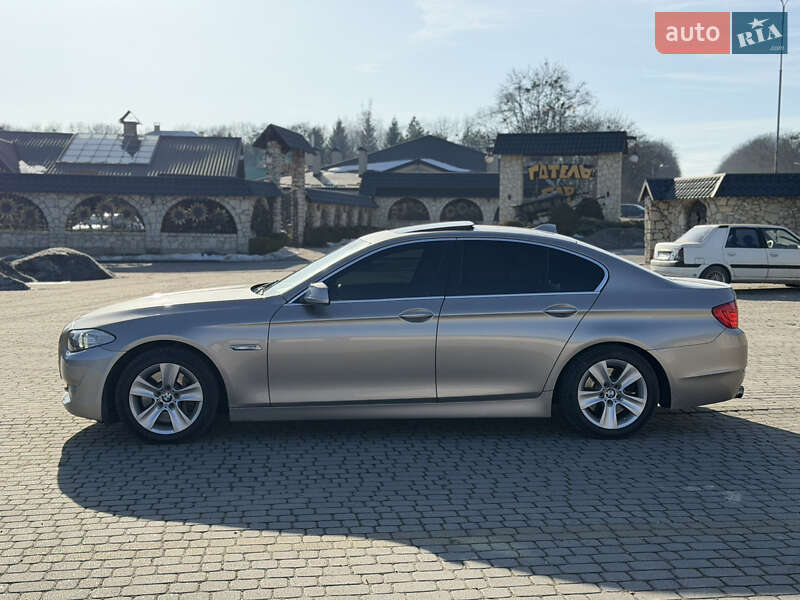 Седан BMW 5 Series 2011 в Львове